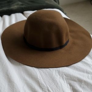 Forever 21 wide brimmed hat